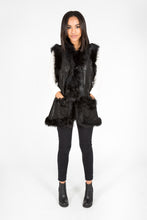 Load image into Gallery viewer, Shearling &amp; Leather Vest (Black)
