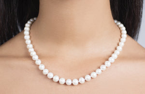 Button Pearl Necklace