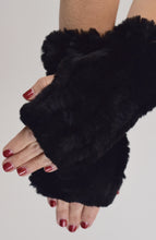 Load image into Gallery viewer, Chinchilla Rex Fur Fingerless Gloves
