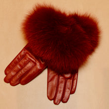 Load image into Gallery viewer, Lamb Leather Gloves with Fox Fur Cuff
