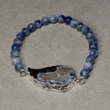 Load image into Gallery viewer, Agate Druzy &amp; Blue Soladite Stone Bracelet
