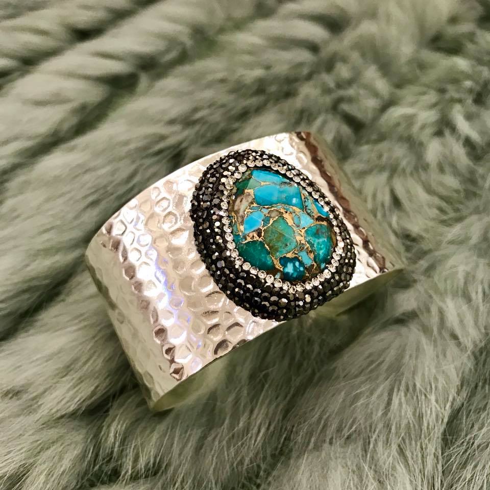 Handmade Turquoise & Hematite Crystal bracelet